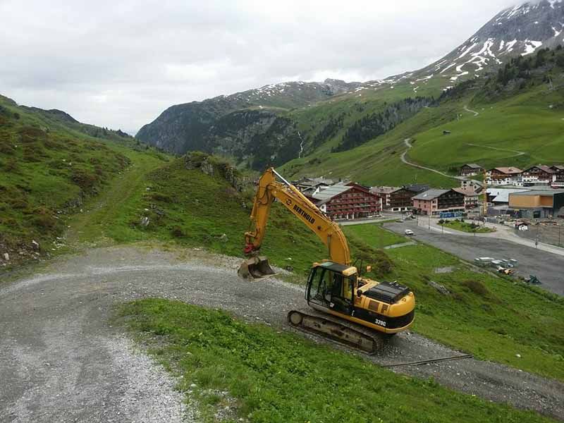 Bagger in Wald am Arlberg